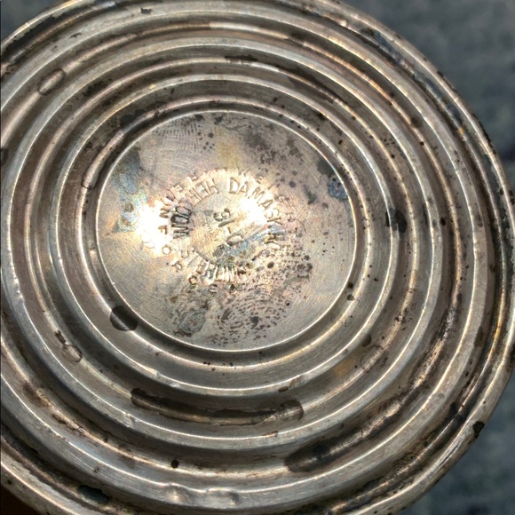 Sterling silver Vintage ‘Damask Rose’ ornate 6” raised bowl on weighted base - Picture 5 of 11